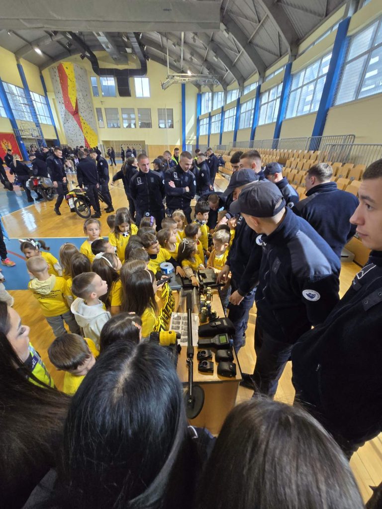 0-02-05-1c10cd37e298ea9d1f20f059e55fcb2900219b417181191ba328c5fa978d801e_fbeab86d36eaeb6d