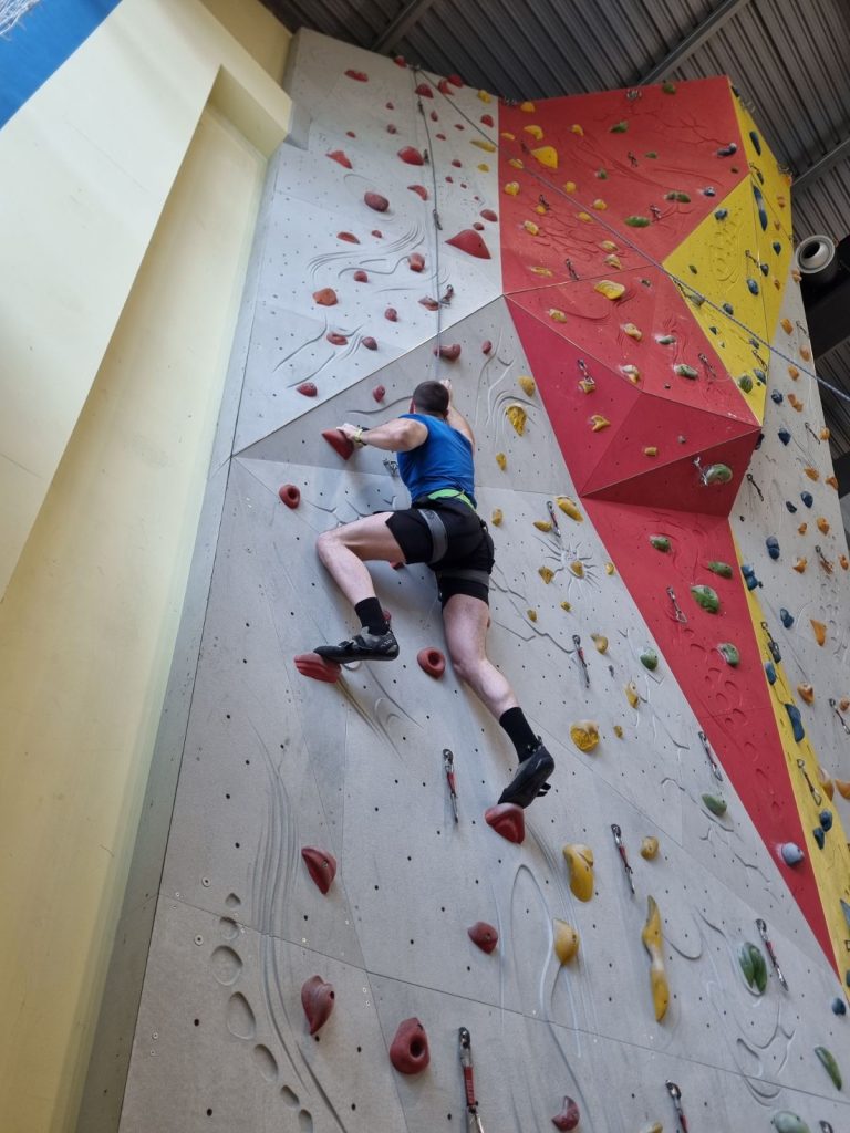 0-02-05-e0277b8b7943f2b596a9f91c756fda89b119f7aa76b495f426ab85699e45e6b1_65e7414c6b02aba9